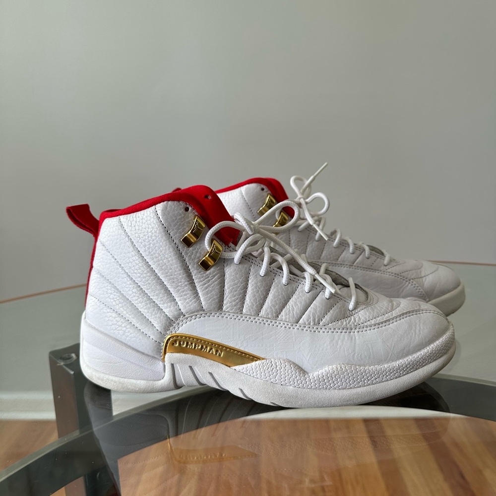 Men’s air Jordan 12 retro ‘FIBA’ size 9